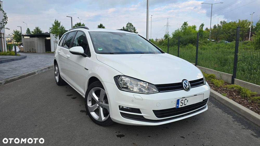 Volkswagen Golf - 5