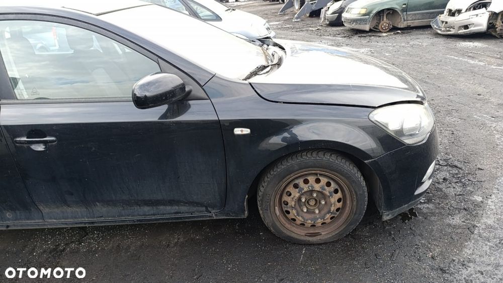 36043 Kia cee'd I lift model od 09-12 silnik 1.4 16V G4FA 109 km lakier 1K - 8
