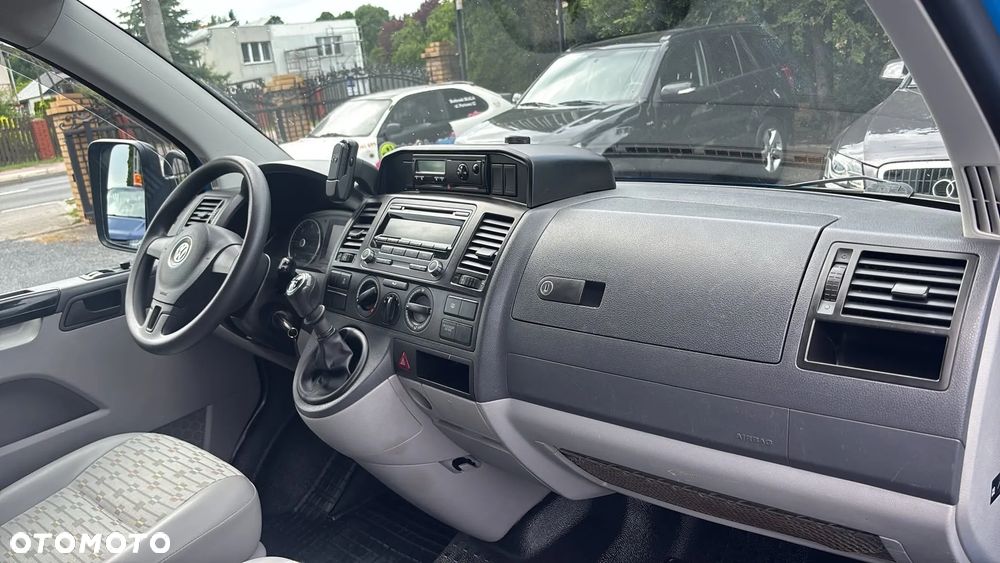 Volkswagen Transporter T5 - 22