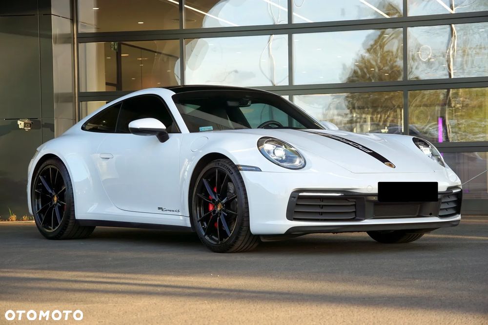 Porsche 911 Carrera 4S - 8