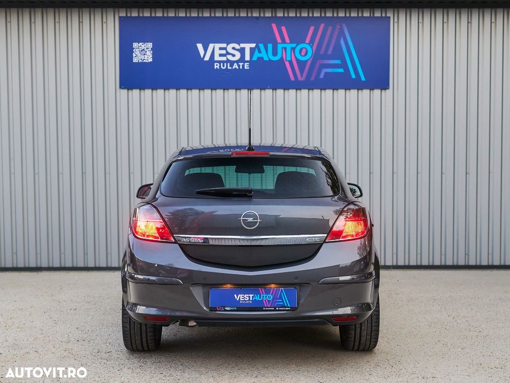 Opel Astra 1.9 CDTI DPF Cosmo - 11