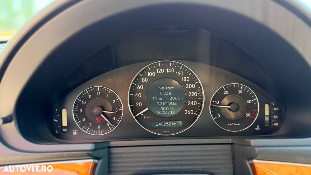 Mercedes-Benz E - 9