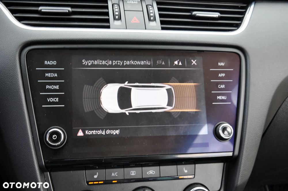 Skoda Octavia 2.0 TDI Elegance DSG - 31