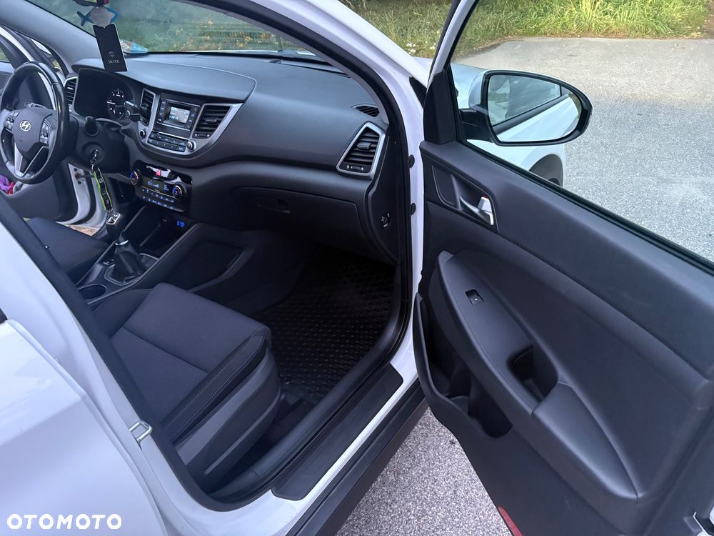 Hyundai Tucson 1.7 CRDI BlueDrive Comfort 2WD - 16
