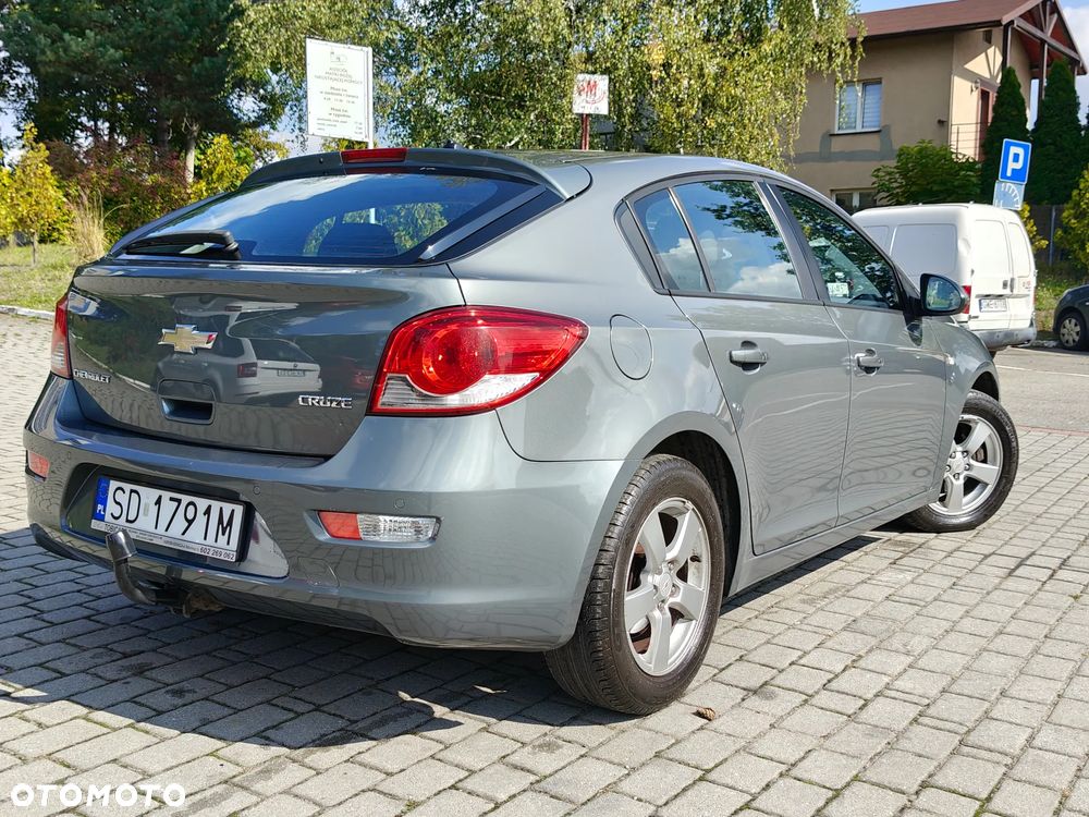 Chevrolet Cruze 1.6 LT - 1