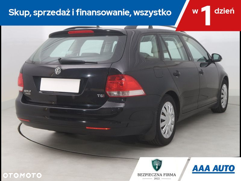 Volkswagen Golf - 6