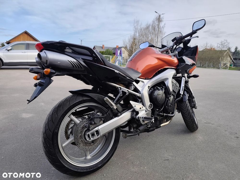 Yamaha FZ6 - 3