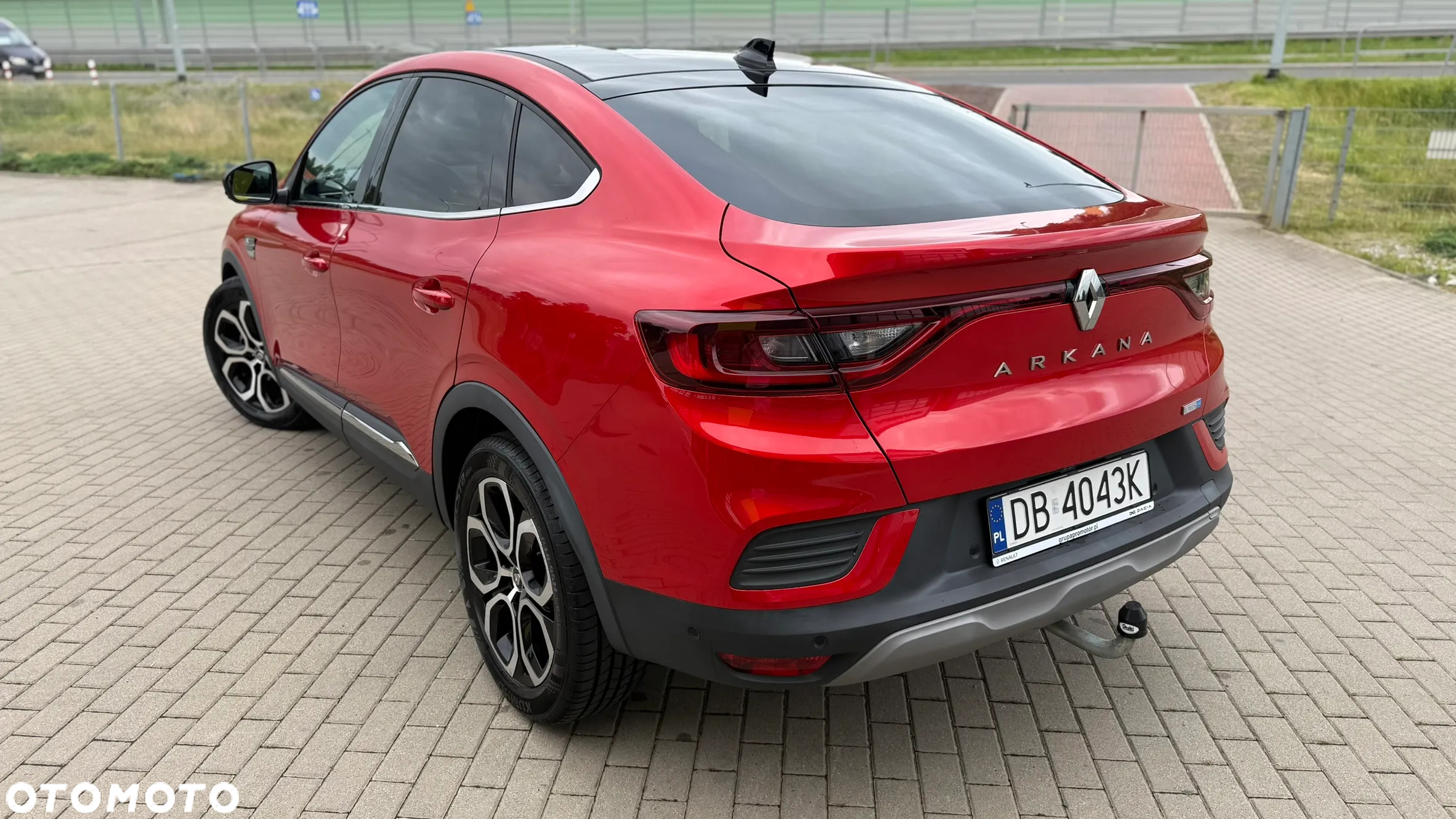 Renault Arkana 1.6 E-TECH Intens MMT - 8