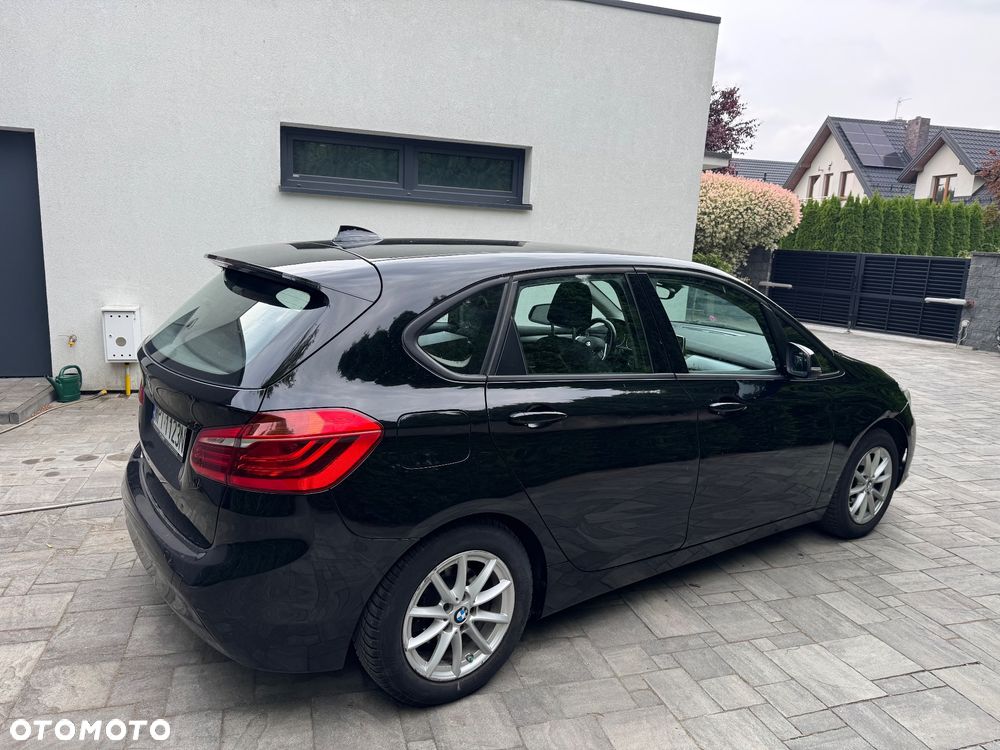BMW Seria 2 218d - 3