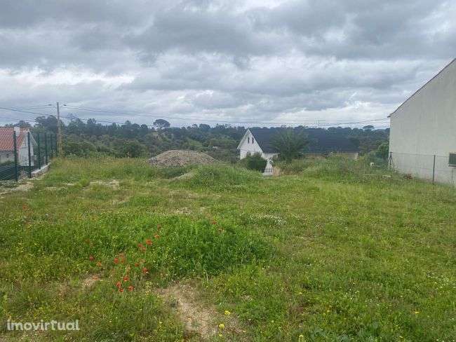 Fantástico terreno para construçao - Grande imagem: 2/4