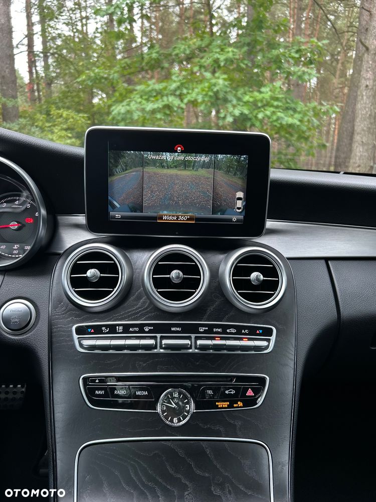 Mercedes-Benz Klasa C 300 7G-TRONIC - 31