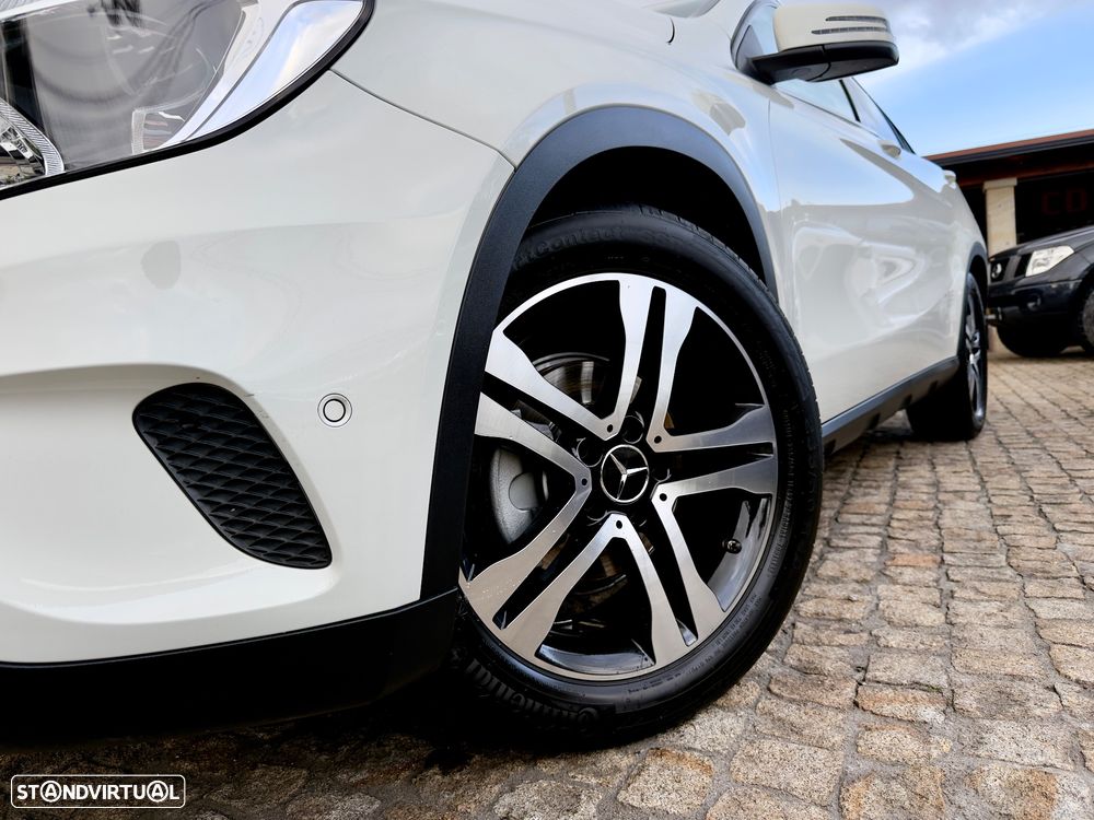 Mercedes-Benz GLA 200 CDI Urban - 13