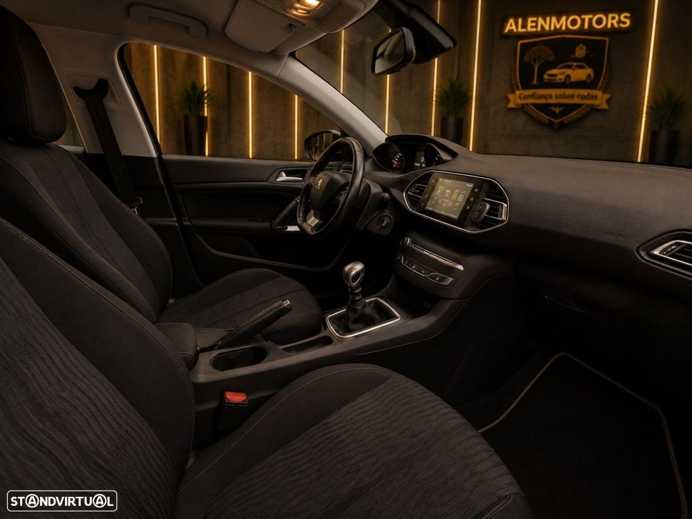 Peugeot 308 SW 1.6 BlueHDi Active - 11