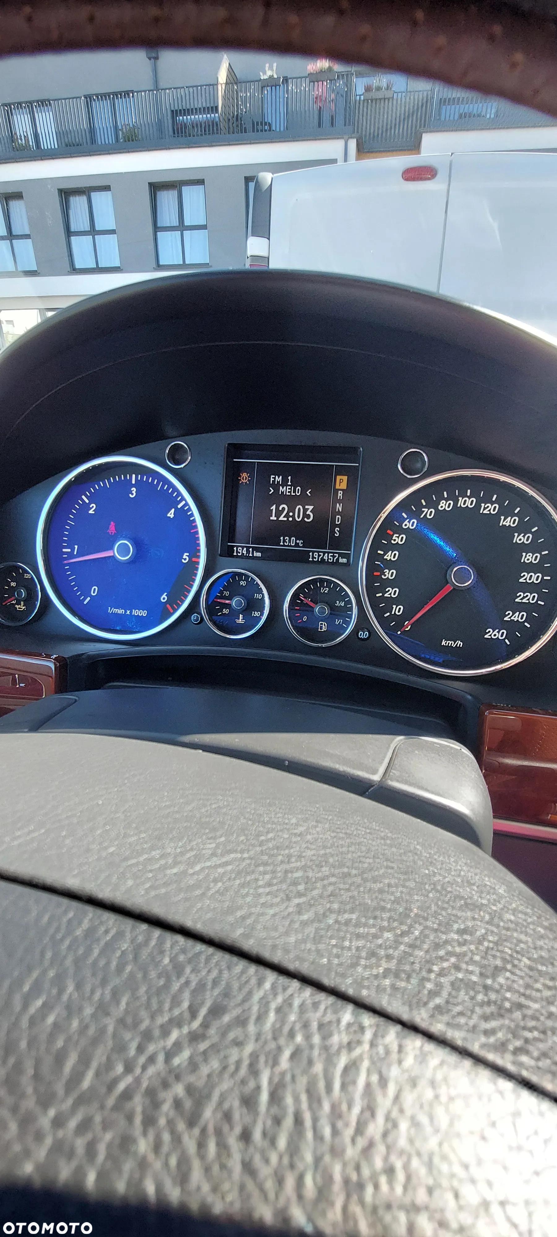 Volkswagen Touareg - 28