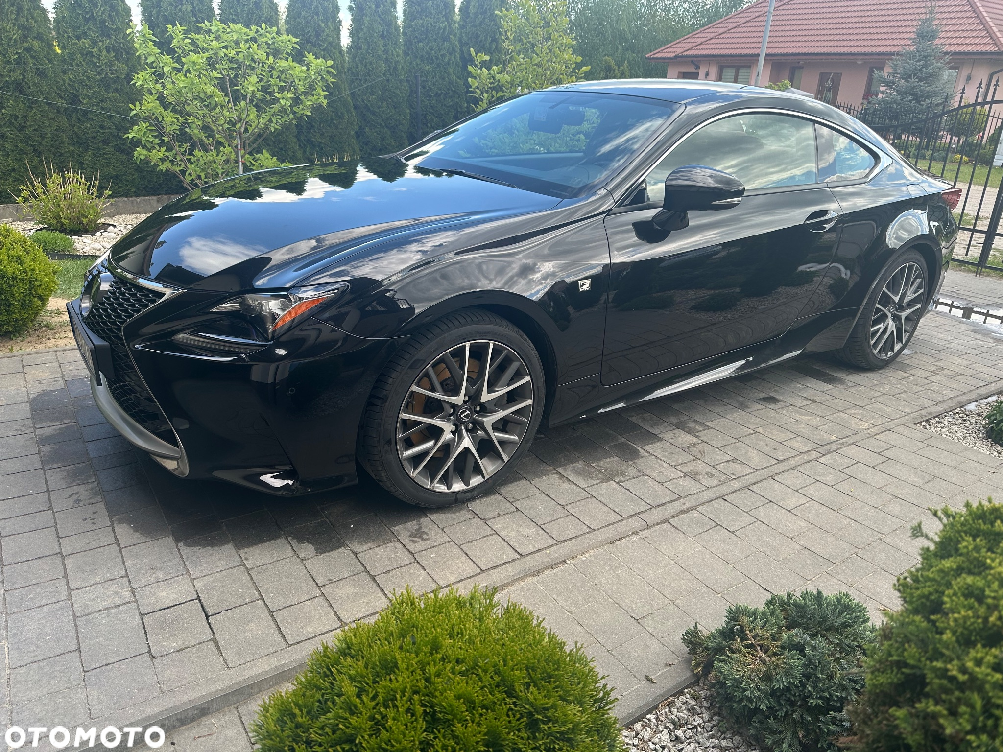Lexus RC 200t / 300 F Sport - 26