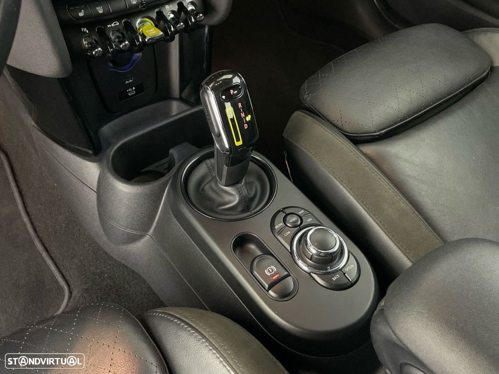 MINI 3 Portas Cooper SE Classic - 22