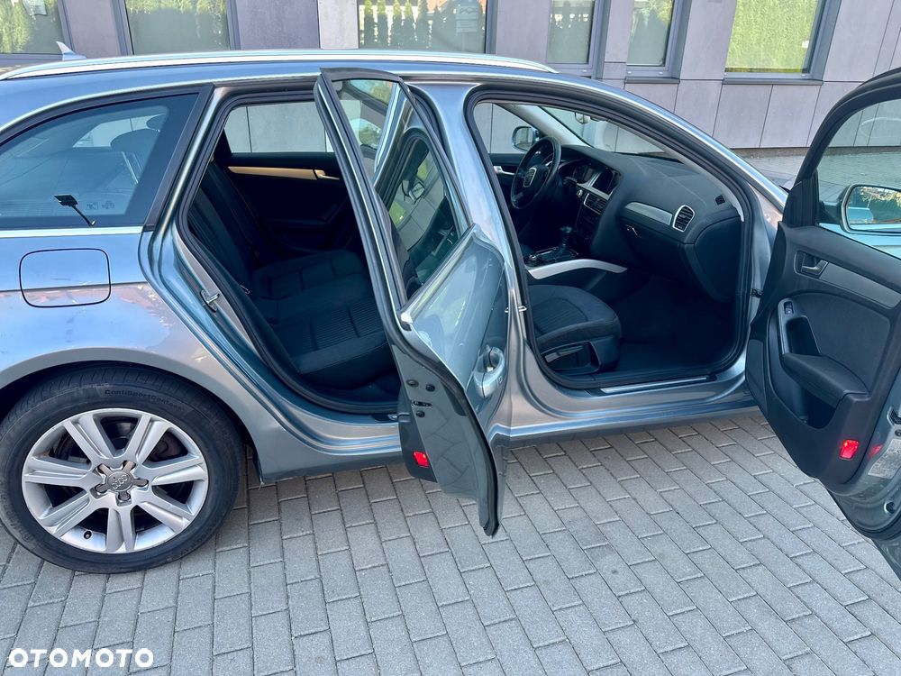Audi A4 Avant 2.0 TDI DPF multitronic Ambiente - 28