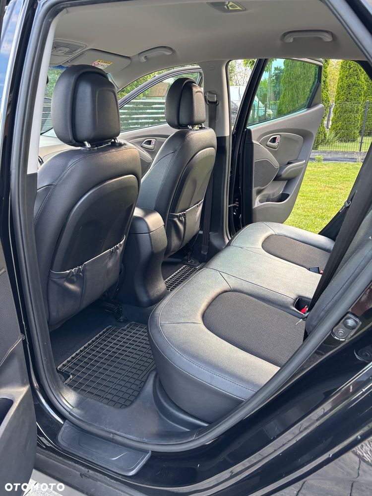 Hyundai ix35 1.6 2WD Fifa World Cup Edition - 24