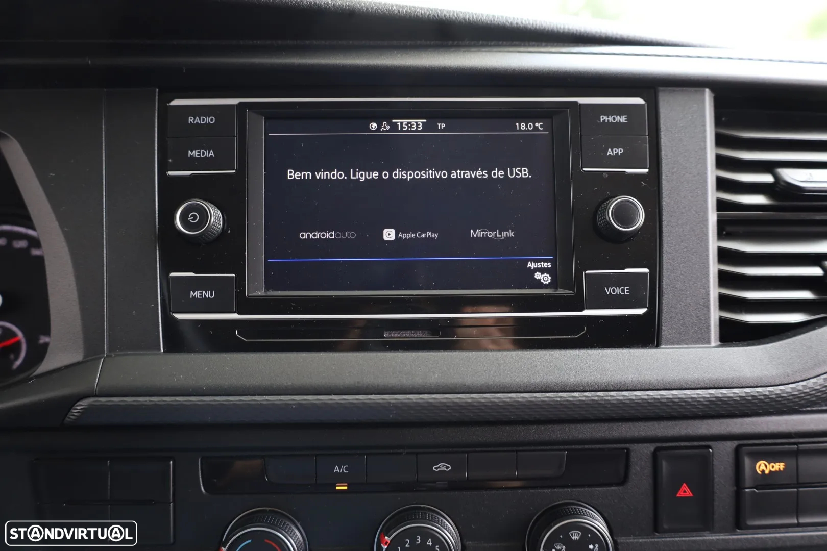 VW Transporter 2.0 TDI Business - 27