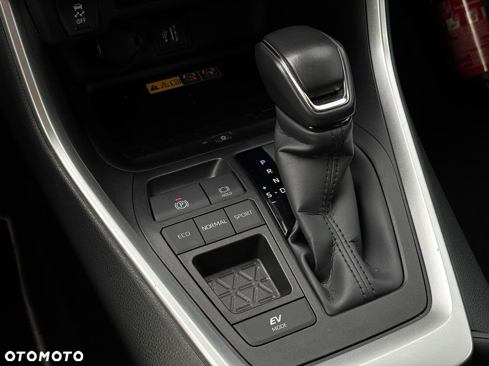 Toyota RAV4 2.5 Hybrid Comfort 4x2 - 19