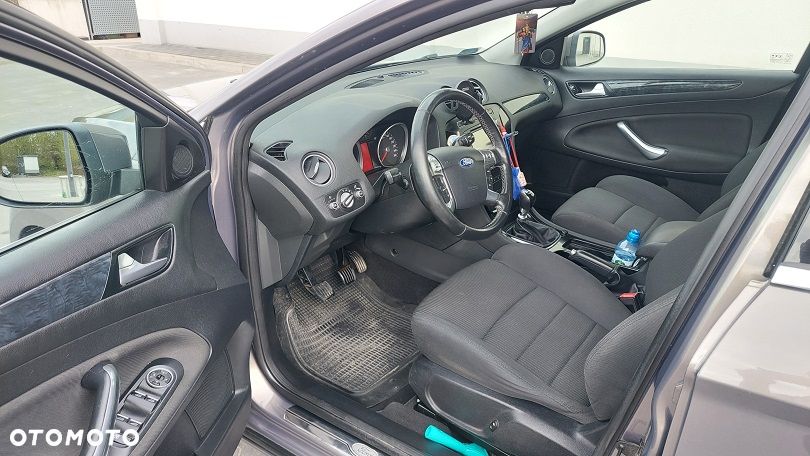 Ford Mondeo 1.6 T Trend - 11