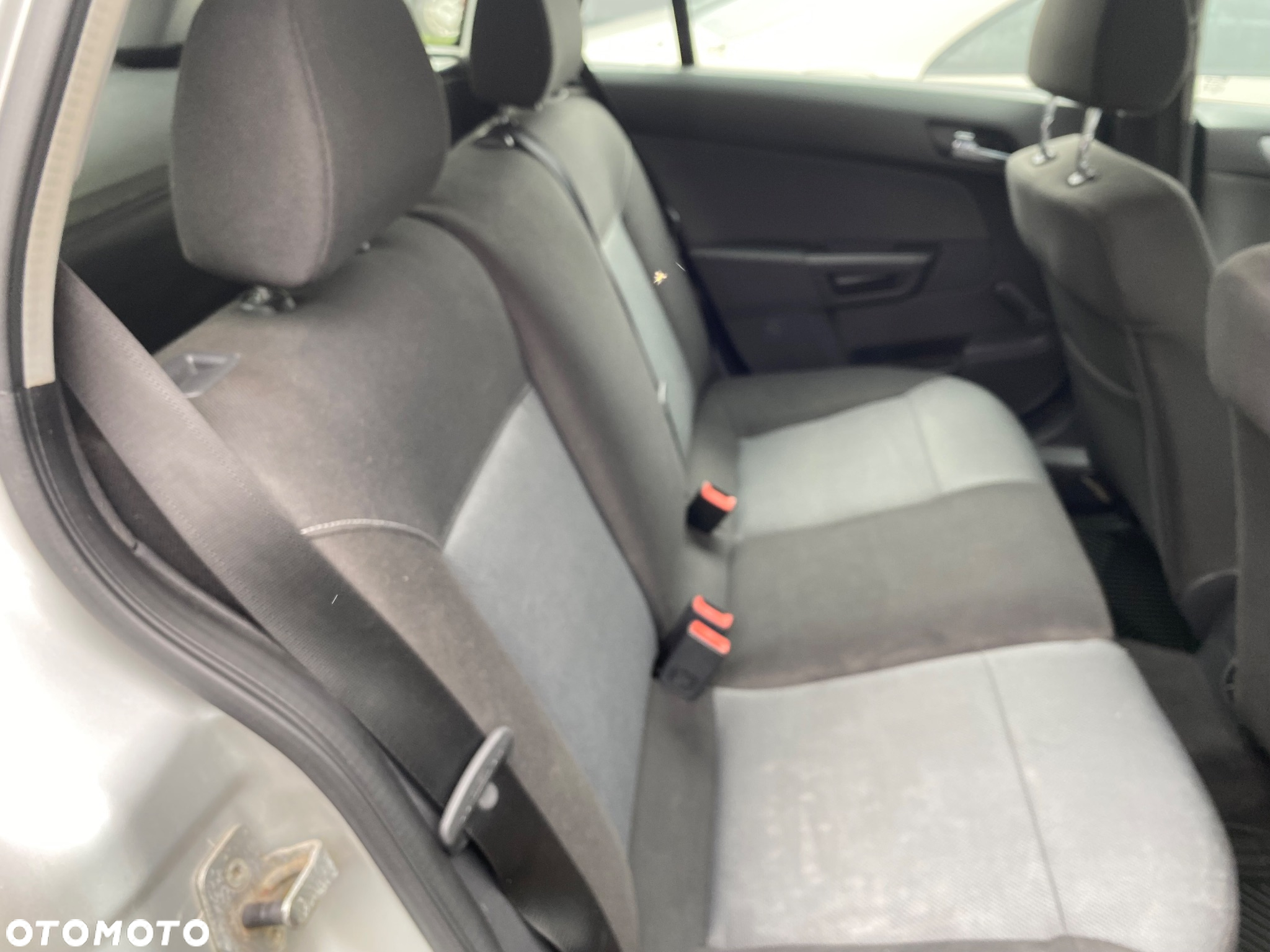 Opel Astra III 1.6 Enjoy - 30