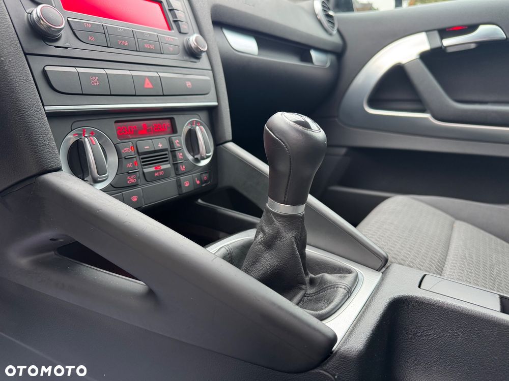 Audi A3 3-drzwiowe 2.0 TDI Ambiente - 10
