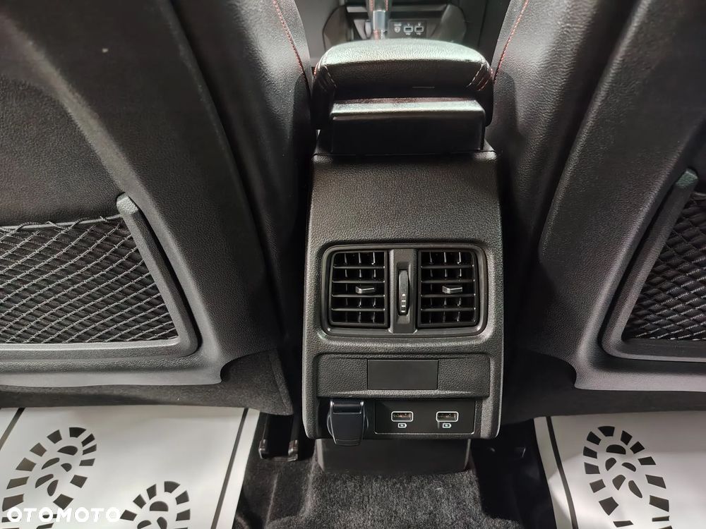 Renault Arkana 1.3 TCe mHEV R.S Line EDC - 25
