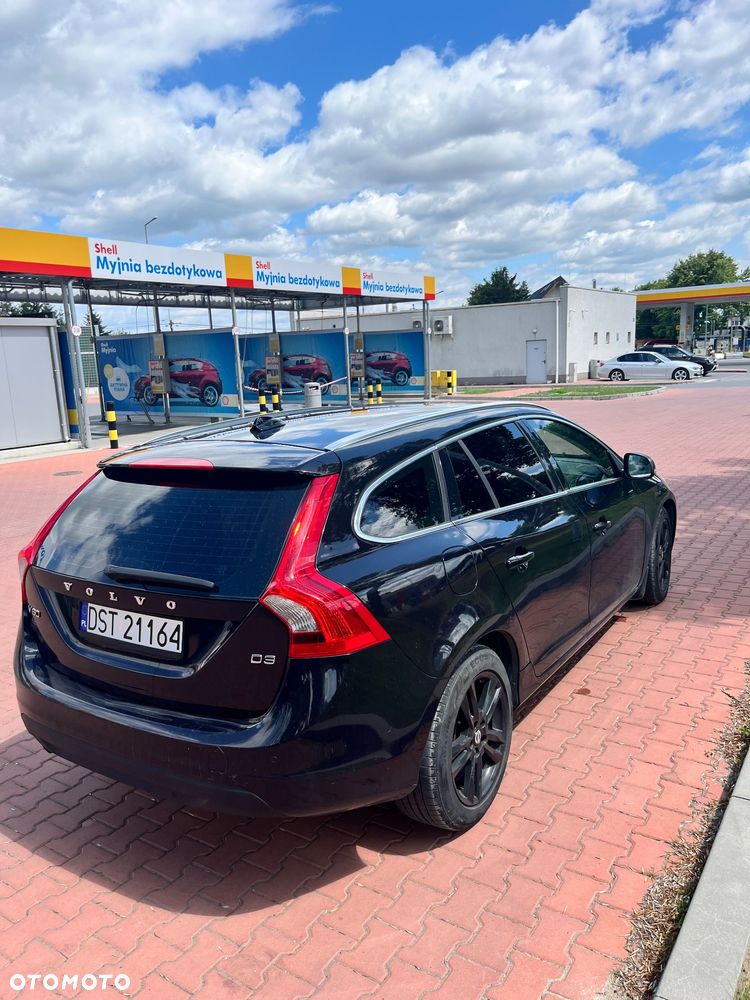 Volvo V60 D3 Geartronic Momentum - 5