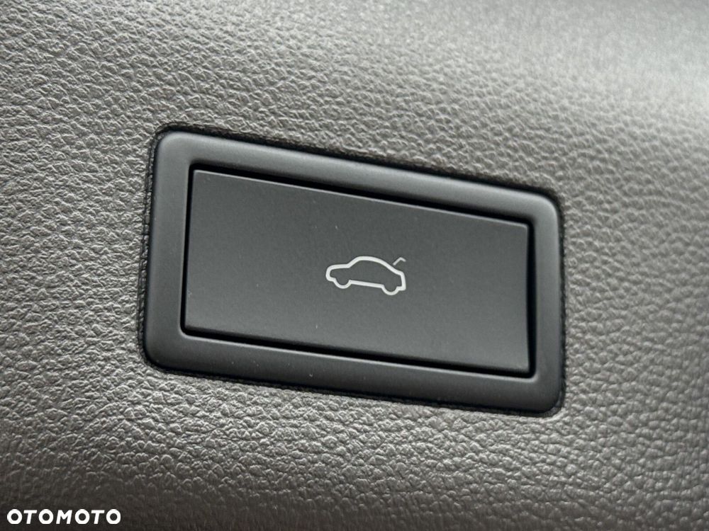 Volkswagen Multivan 2.0 TSI L2 Style DSG - 39