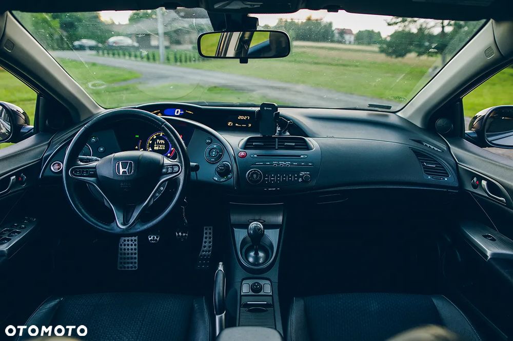 Honda Civic 1.8 Sport - 24