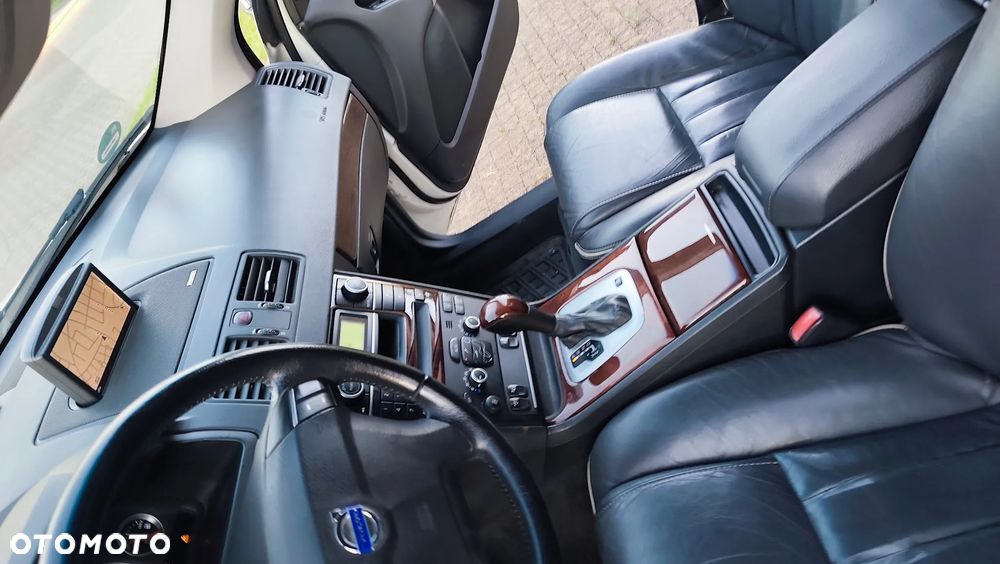 Volvo XC 90 D5 AWD Geartonic RDesign - 26