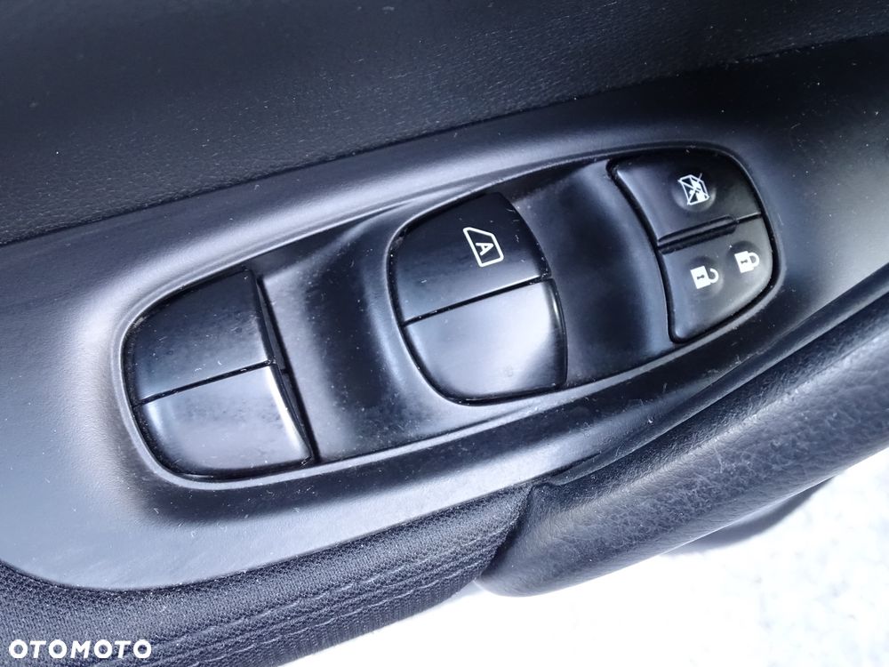 Nissan Qashqai - 24