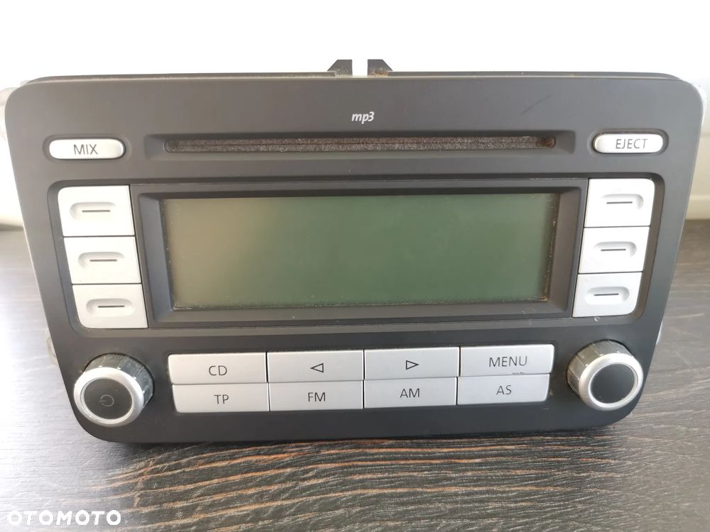 Radio do Volkswagen RCD300 MP3  1KO 035 186 AD - 1