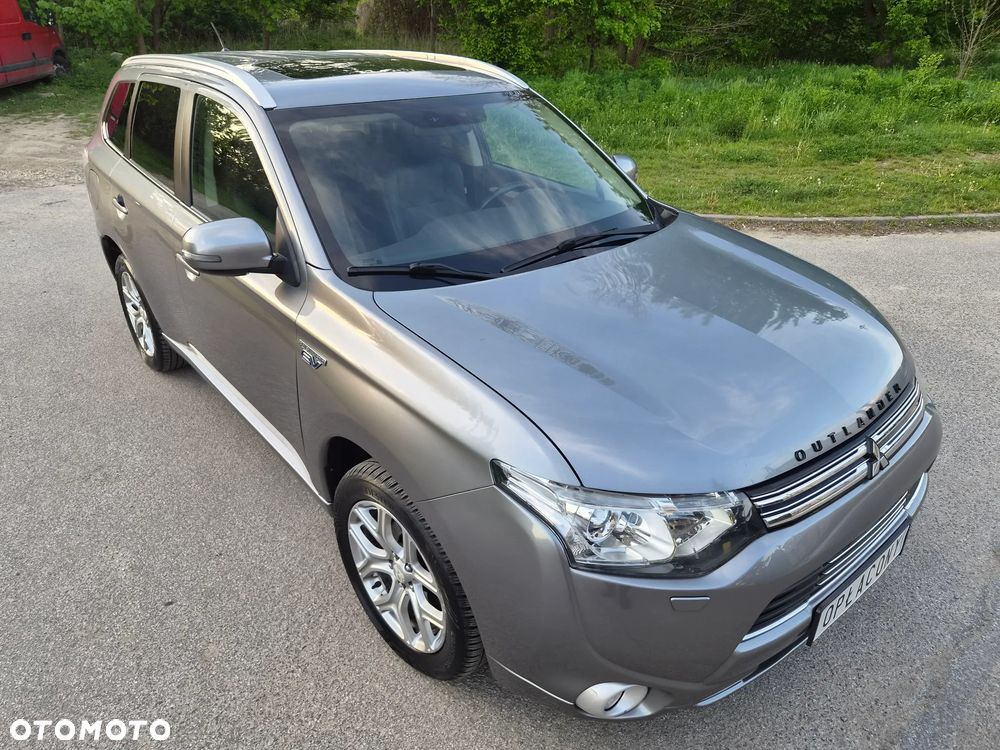 Mitsubishi Outlander - 14