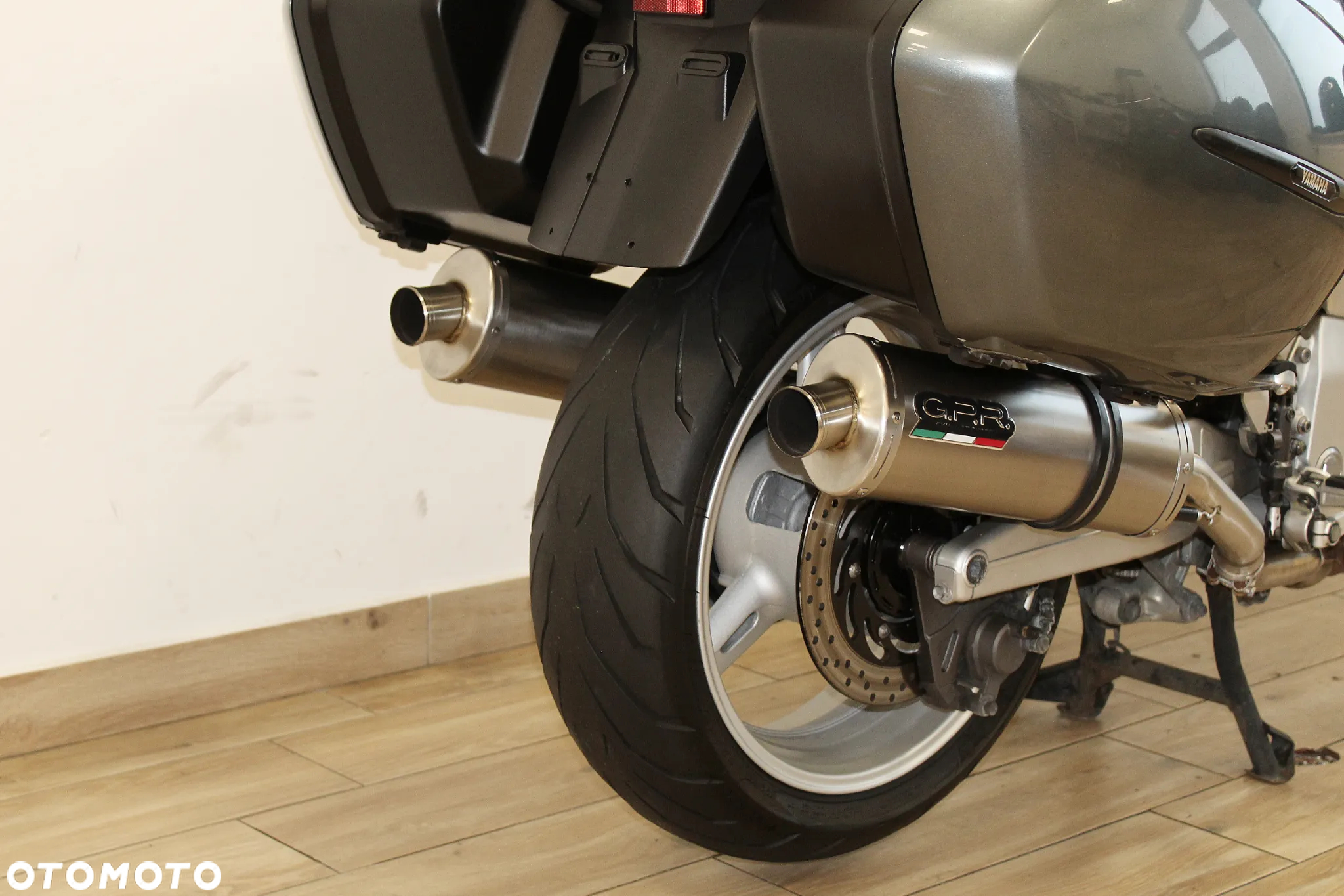 Yamaha FJR - 14