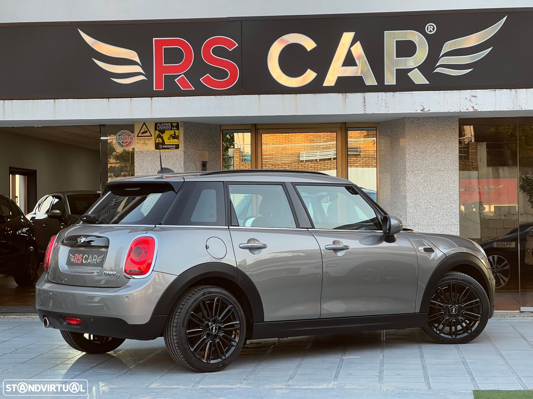 MINI 5 Portas Cooper D - 10