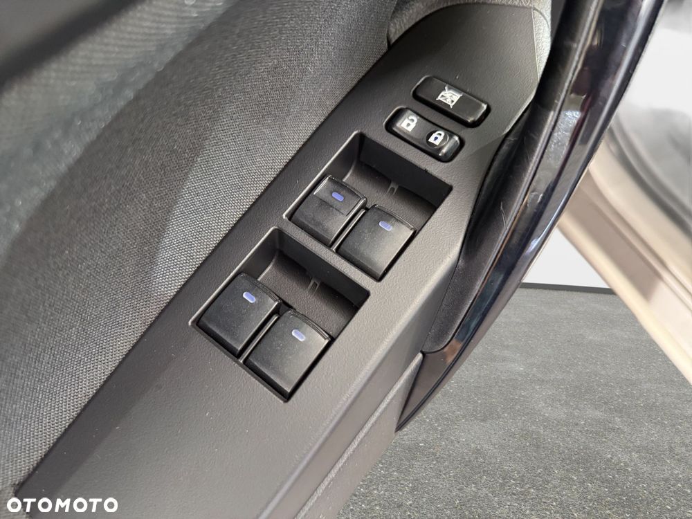 Toyota Auris - 15