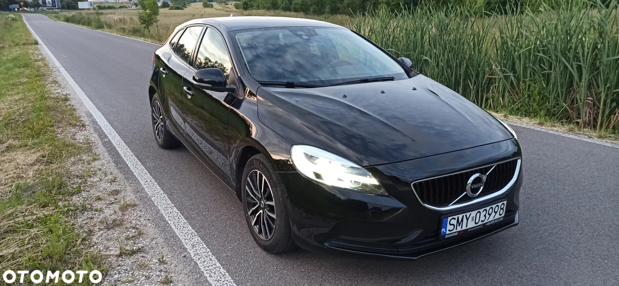 Volvo V40 D2 Drive-E Momentum - 11