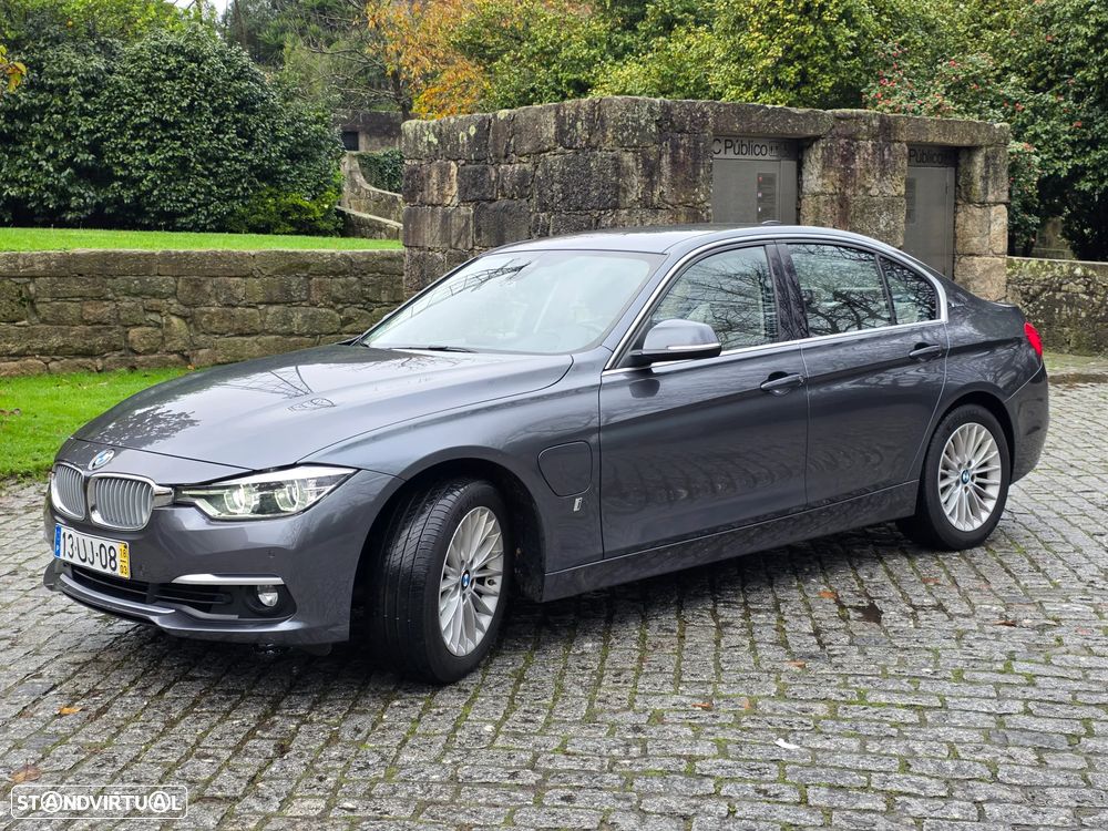 BMW 330 e iPerformance Line Luxury - 3