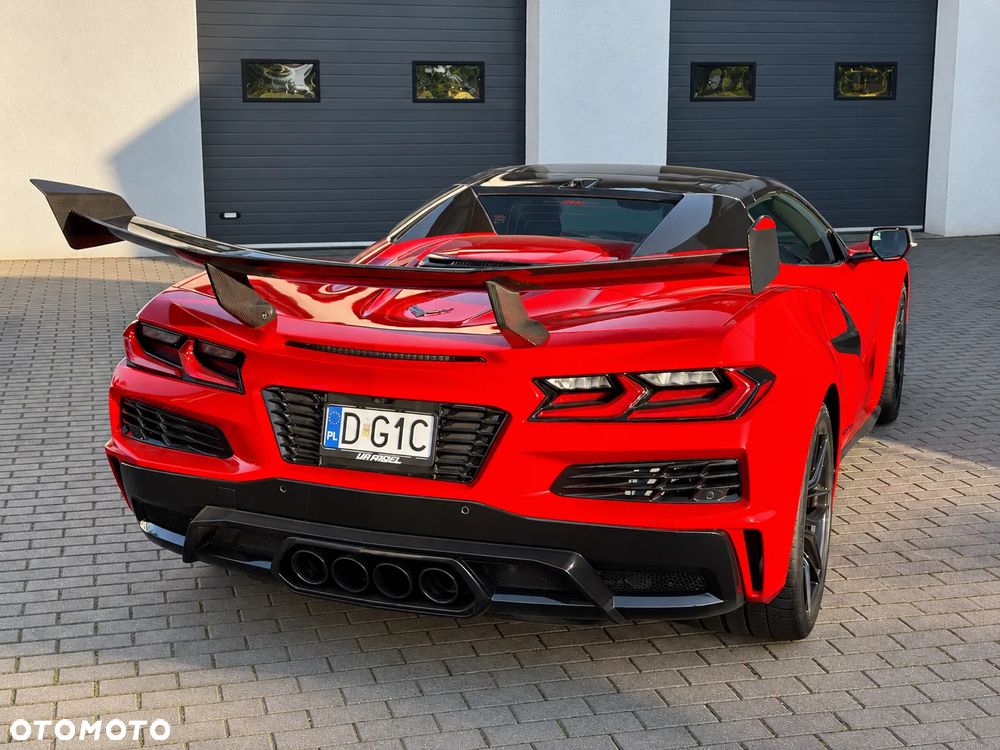 Chevrolet Corvette - 3