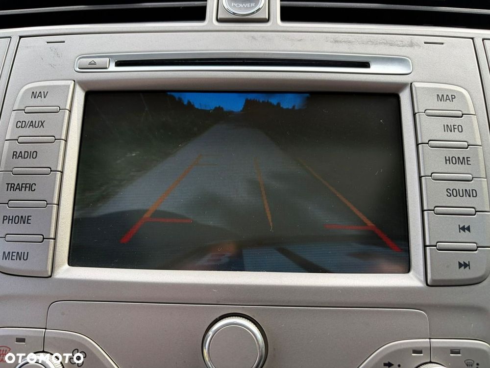 Ford Kuga - 19