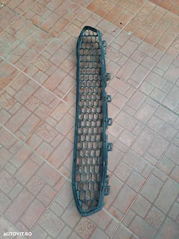 Grila centrala bara fata Bmw X5 X6 F85 F86 M cod 51118056259 - 2