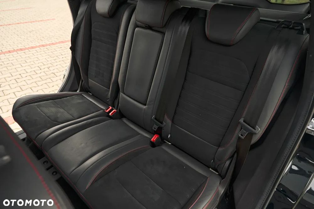 Ford Kuga 2.0 TDCi AWD ST-Line Black - 29