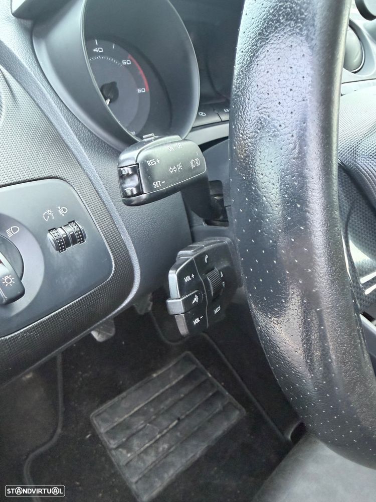 SEAT Ibiza SC 2.0 TDI CR FR - 10