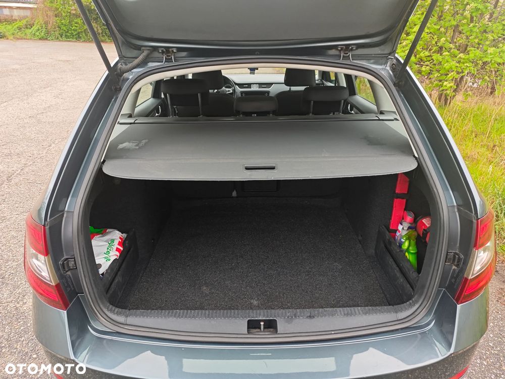 Skoda Octavia ver-2-0-tdi-edition-dsg - 25