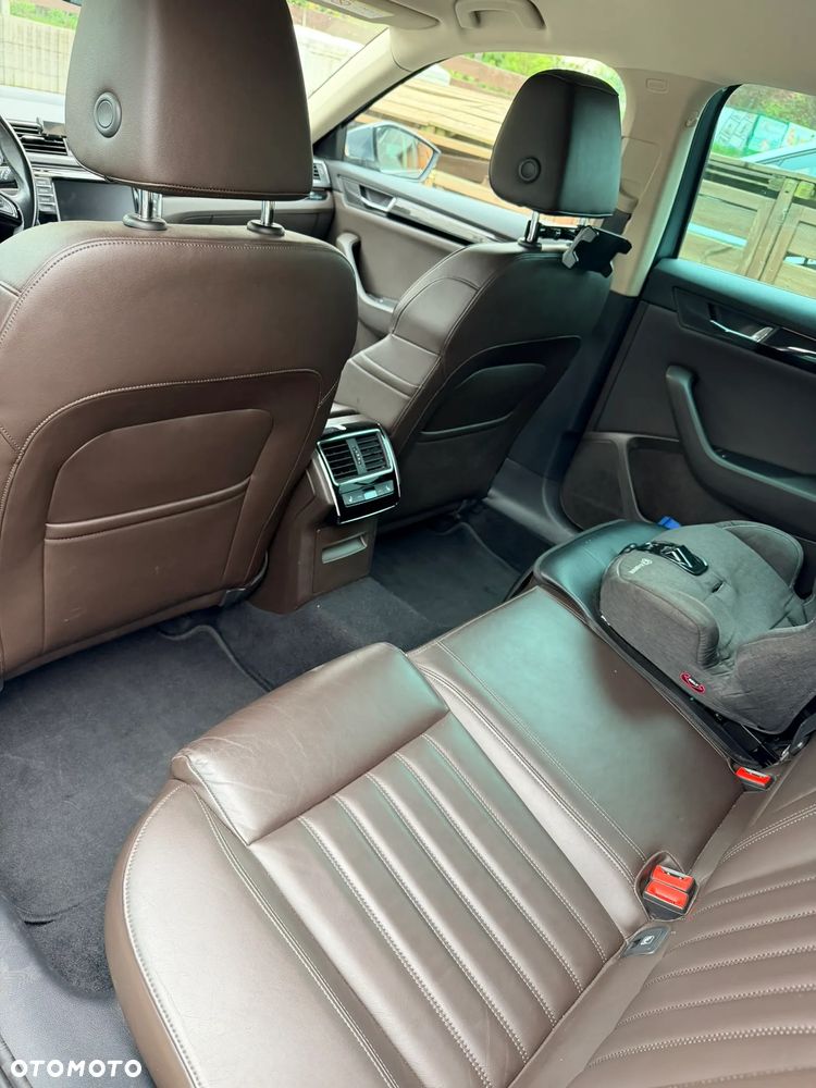 Skoda Superb 1.8 TSI L&K DSG - 10