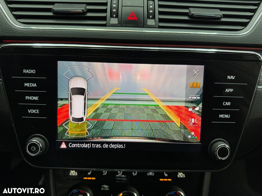 Skoda Superb 2.0 TDI DSG Ambition - 23