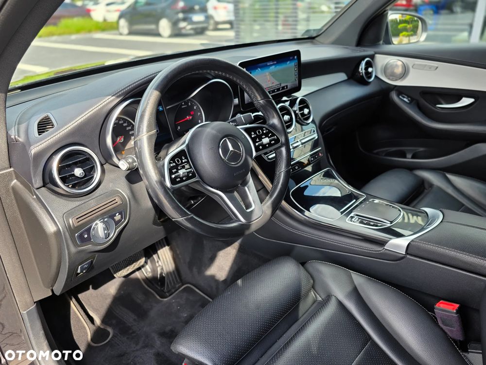 Mercedes-Benz GLC 200 4Matic 9G-TRONIC AMG Line - 31