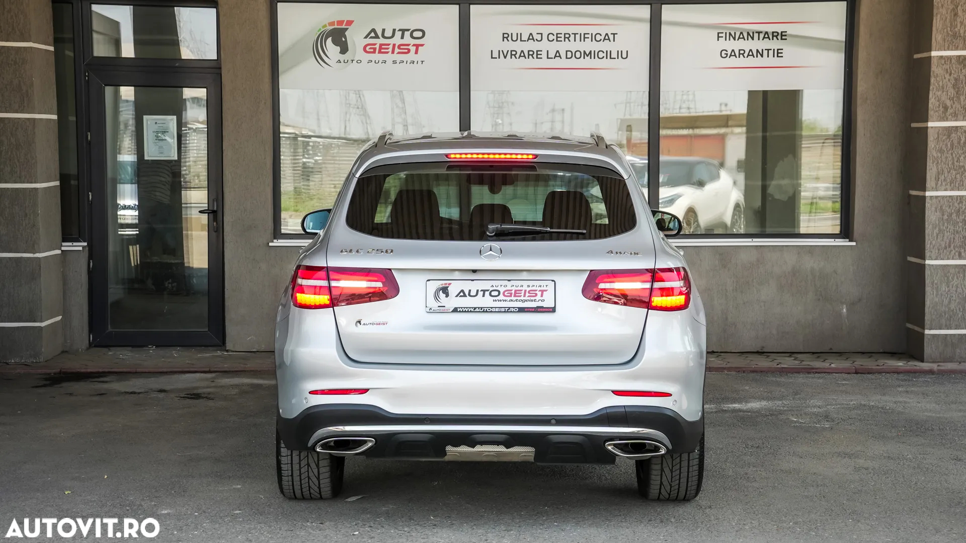 Mercedes-Benz GLC - 7